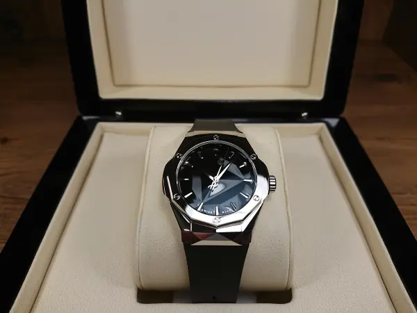 HUBLOT CLASSIC FUSİON ORLİNSKİ 