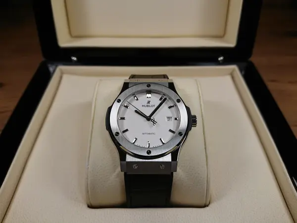 HUBLOT CLASSIC FUSION TITANIUM