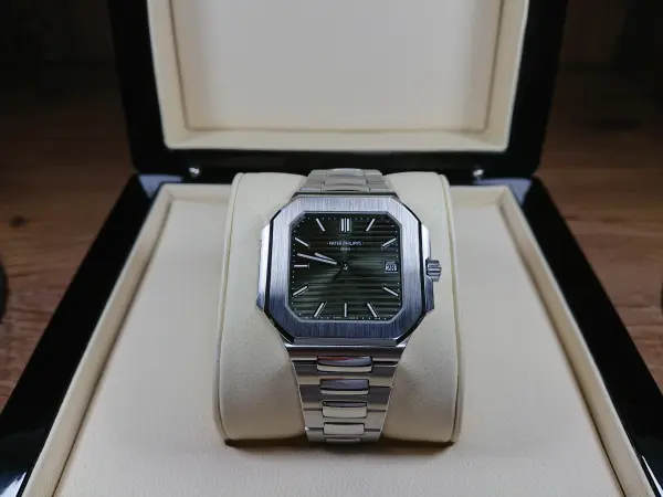 PATEK PHİLİPPE CUBİTUS OLİVE GREEN KADRAN