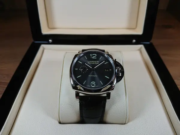 PANERAİ LUMİNOR DUE 42 MM