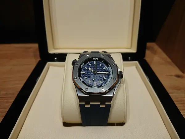 AUDEMARS PIGUET ROYAL OAK OFFSHORE DIVER BLUE