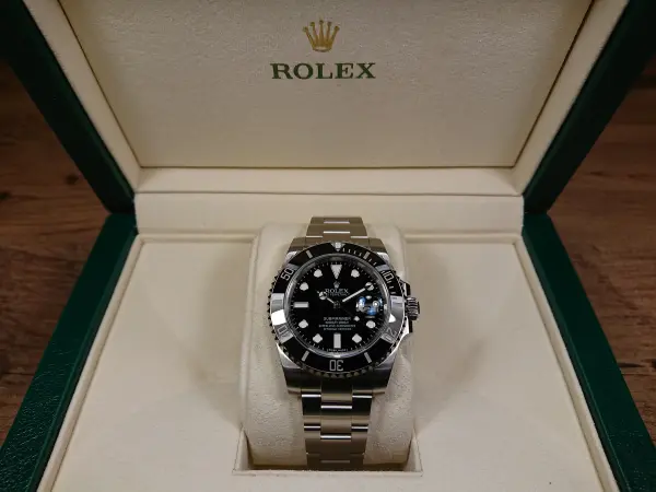 ROLEX SUBMARINER DATE